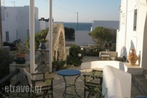 Vavanos Studios_travel_packages_in_Cyclades Islands_Paros_Paros Chora