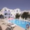 Kalma_holidays_in_Hotel_Cyclades Islands_Sandorini_Mesaria