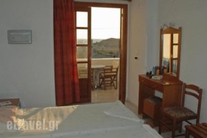 Three Dolphins_best deals_Hotel_Dodekanessos Islands_Karpathos_Karpathos Chora