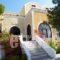 Alia_holidays_in_Hotel_Cyclades Islands_Sandorini_kamari