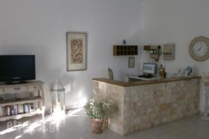 Studios Eliza_travel_packages_in_Cyclades Islands_Serifos_Livadi