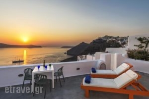 Revelis_holidays_in_Hotel_Cyclades Islands_Sandorini_Fira