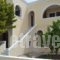 Floralia_accommodation_in_Hotel_Cyclades Islands_Sandorini_karterados