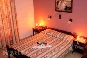 Golden Beach Studios_accommodation_in_Hotel_Cyclades Islands_Naxos_Naxos chora