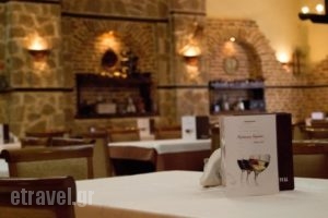 Family Restaurant_food_in_Restaurant___Chloi