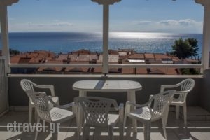 Dias Apartments_best deals_Apartment_Macedonia_Halkidiki_Mola Kalyva