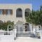 Margarita Rooms_best deals_Apartment_Cyclades Islands_Sandorini_Perissa