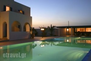 Blue Bay Villas_best prices_in_Villa_Cyclades Islands_Sandorini_Sandorini Rest Areas