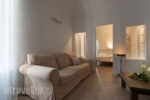 Gorgona Villas_lowest prices_in_Villa_Cyclades Islands_Sandorini_Imerovigli