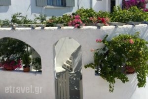 Odysseas Rooms & Studios_travel_packages_in_Cyclades Islands_Paros_Paros Chora