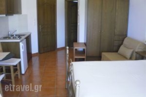 Kasimis Rooms_lowest prices_in_Apartment_Peloponesse_Messinia_Kyparisia